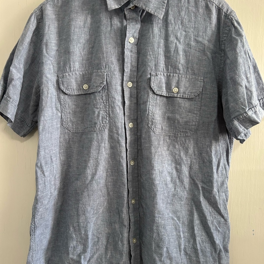 Banana Republic Gray Casual Button Down Shirt with Short Sleeves